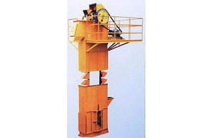 رافعة الدلو 